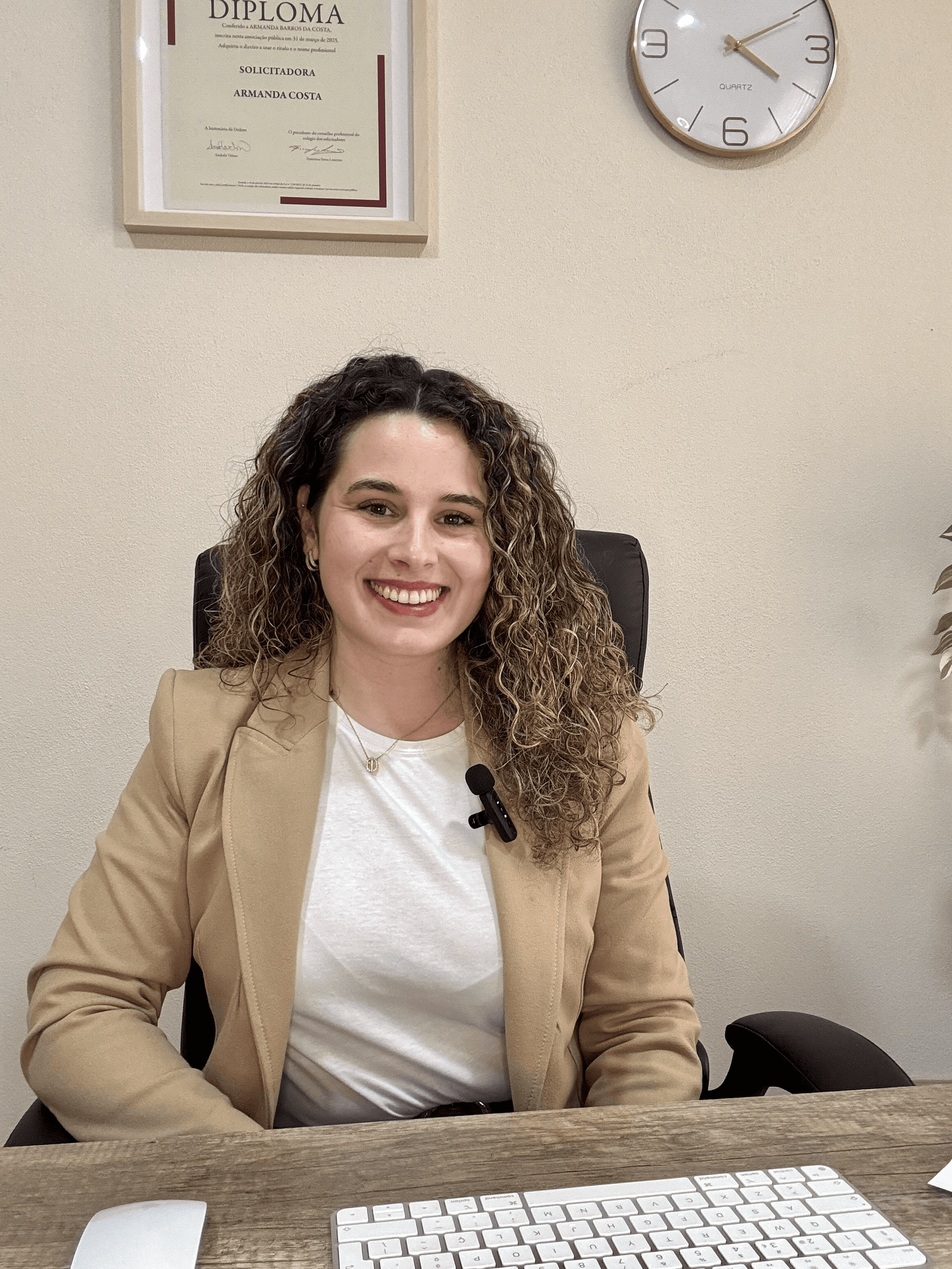 Armanda Costa, Solicitadora